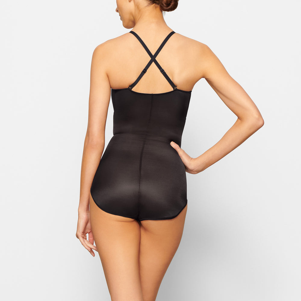 Skims BARELY THERE BODYSUIT BRIEF W/ SNAPS Bodysuit Čierne | KWBV-71239