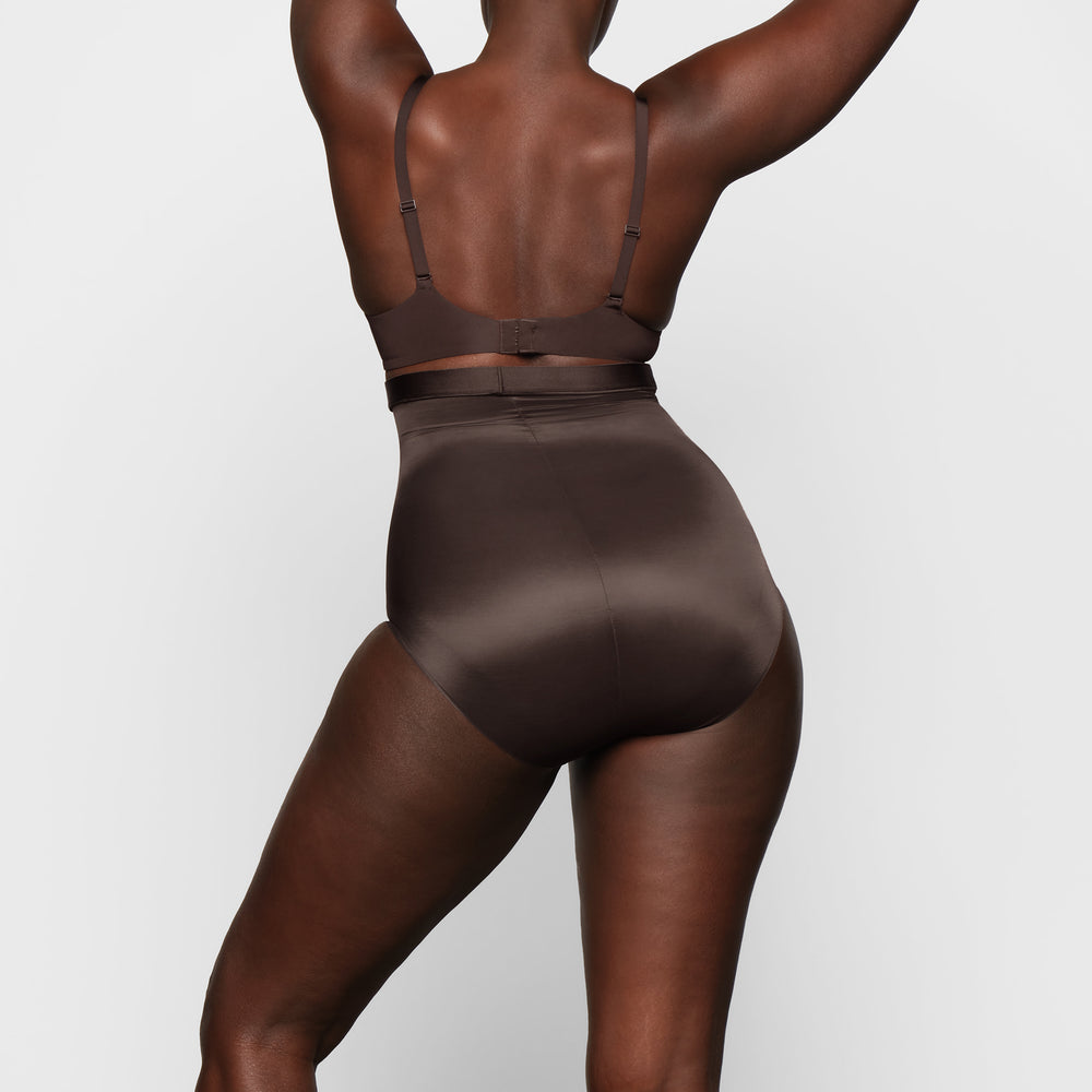 Skims BARELY THERE HIGH WAIST Brief Káva | UOWA-13584