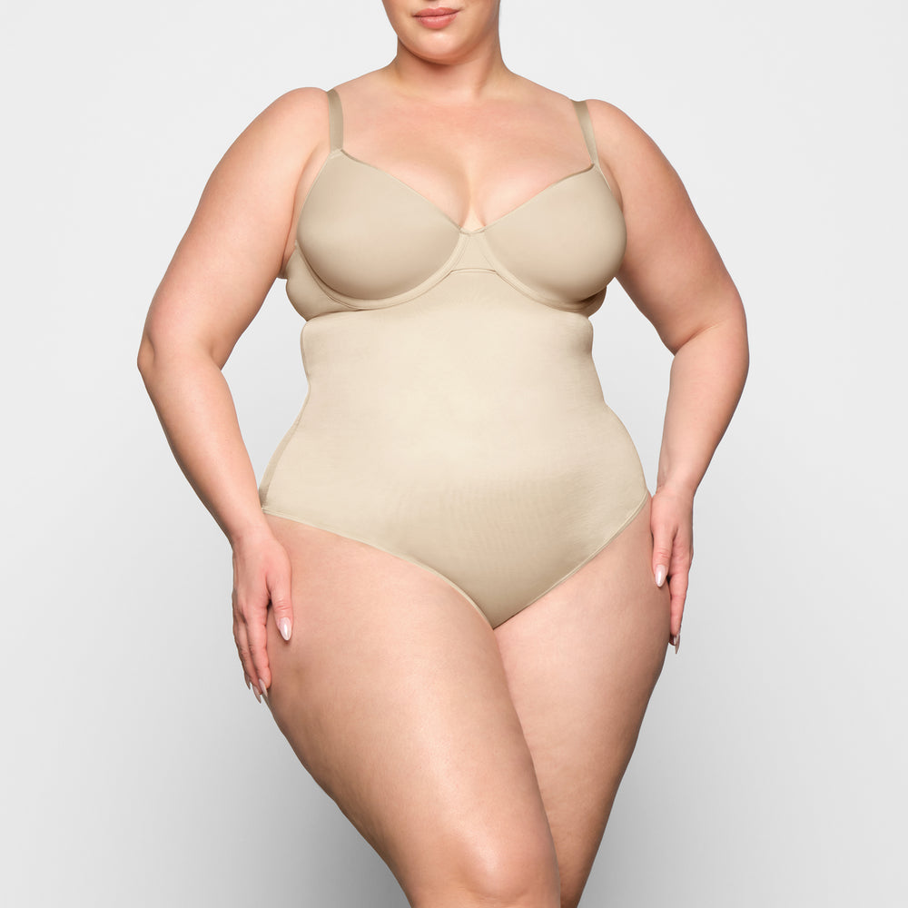 Skims BARELY THERE HIGH WAIST Thong Hnede | UKXJ-01348