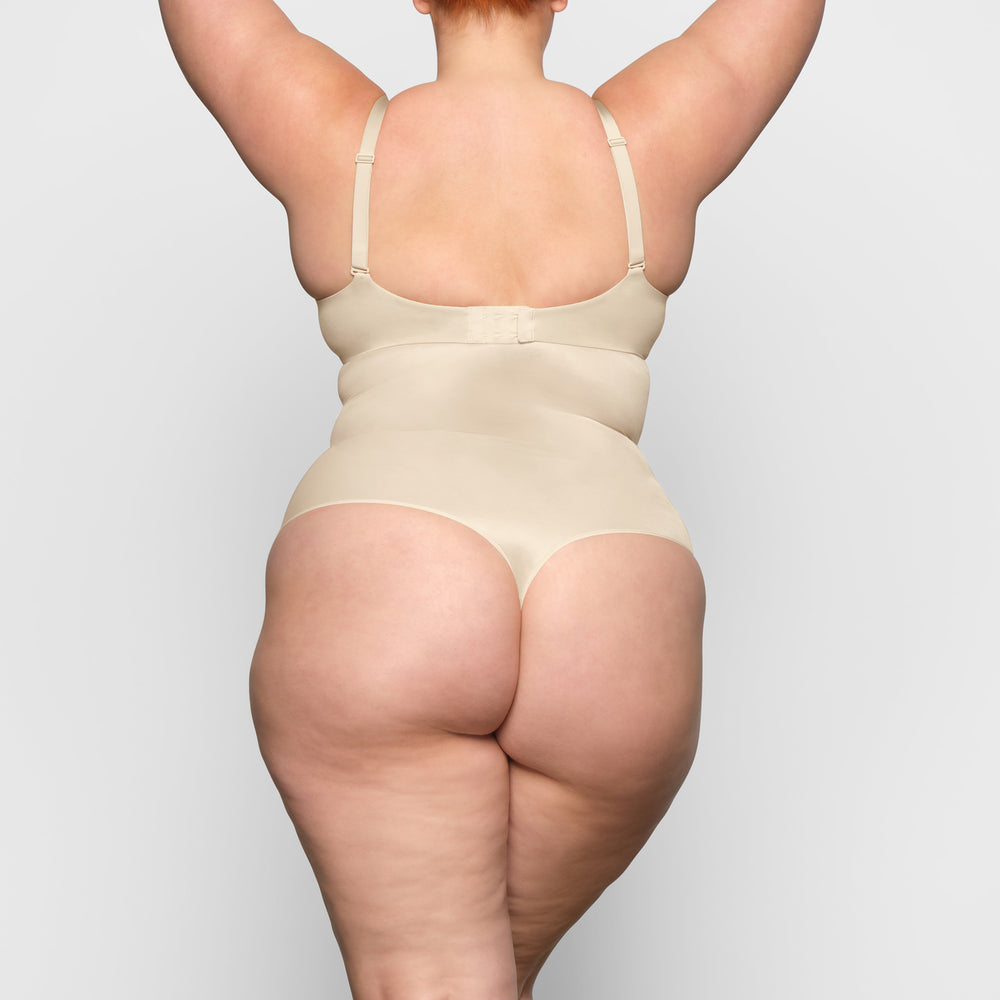 Skims BARELY THERE HIGH WAIST Thong Hnede | UKXJ-01348