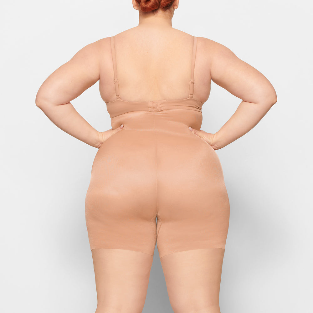 Skims BARELY THERE MID THIGH Kratasy Béžové | RDLX-63471
