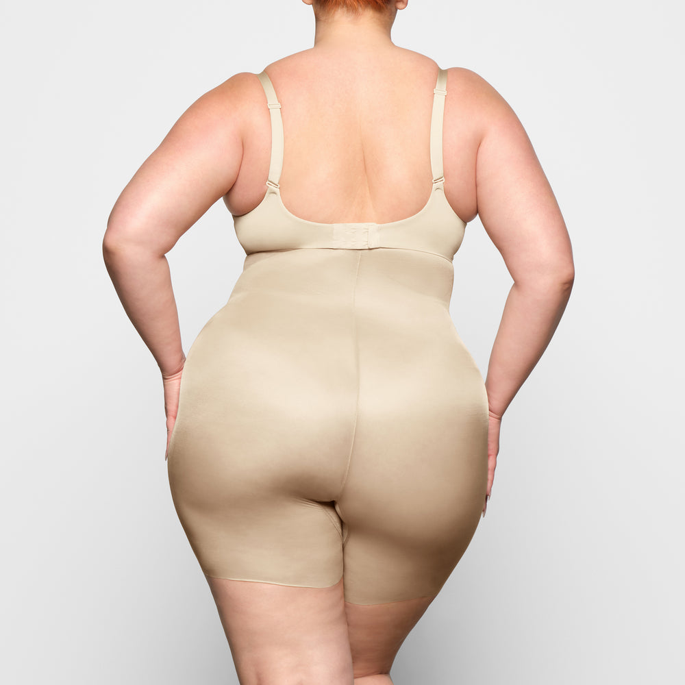 Skims BARELY THERE MID THIGH Kratasy Hnede | OEGY-90867
