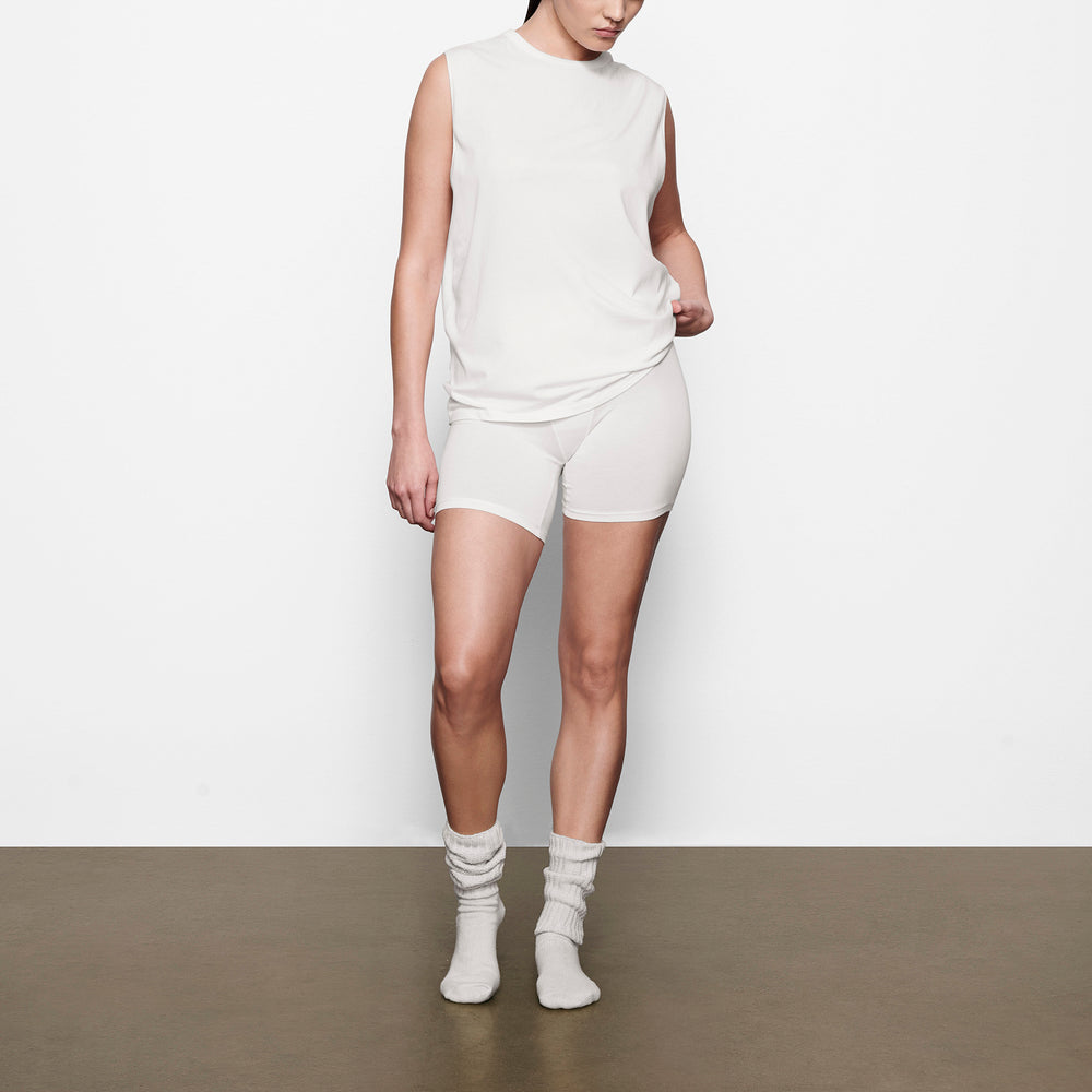 Skims BOYFRIEND MUSCLE Tank Biele | KOCL-97861