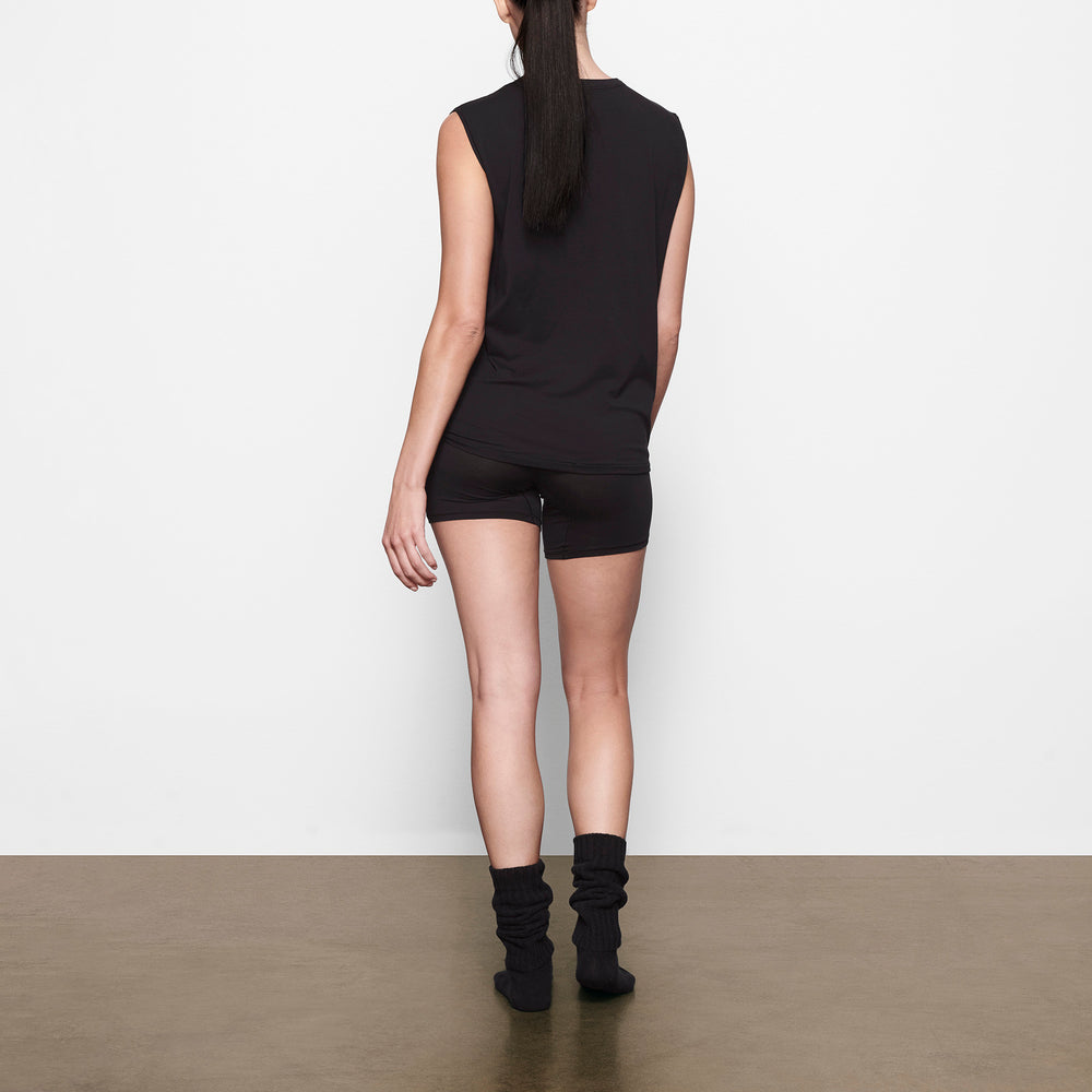 Skims BOYFRIEND MUSCLE Tank Čierne | OGZJ-56284