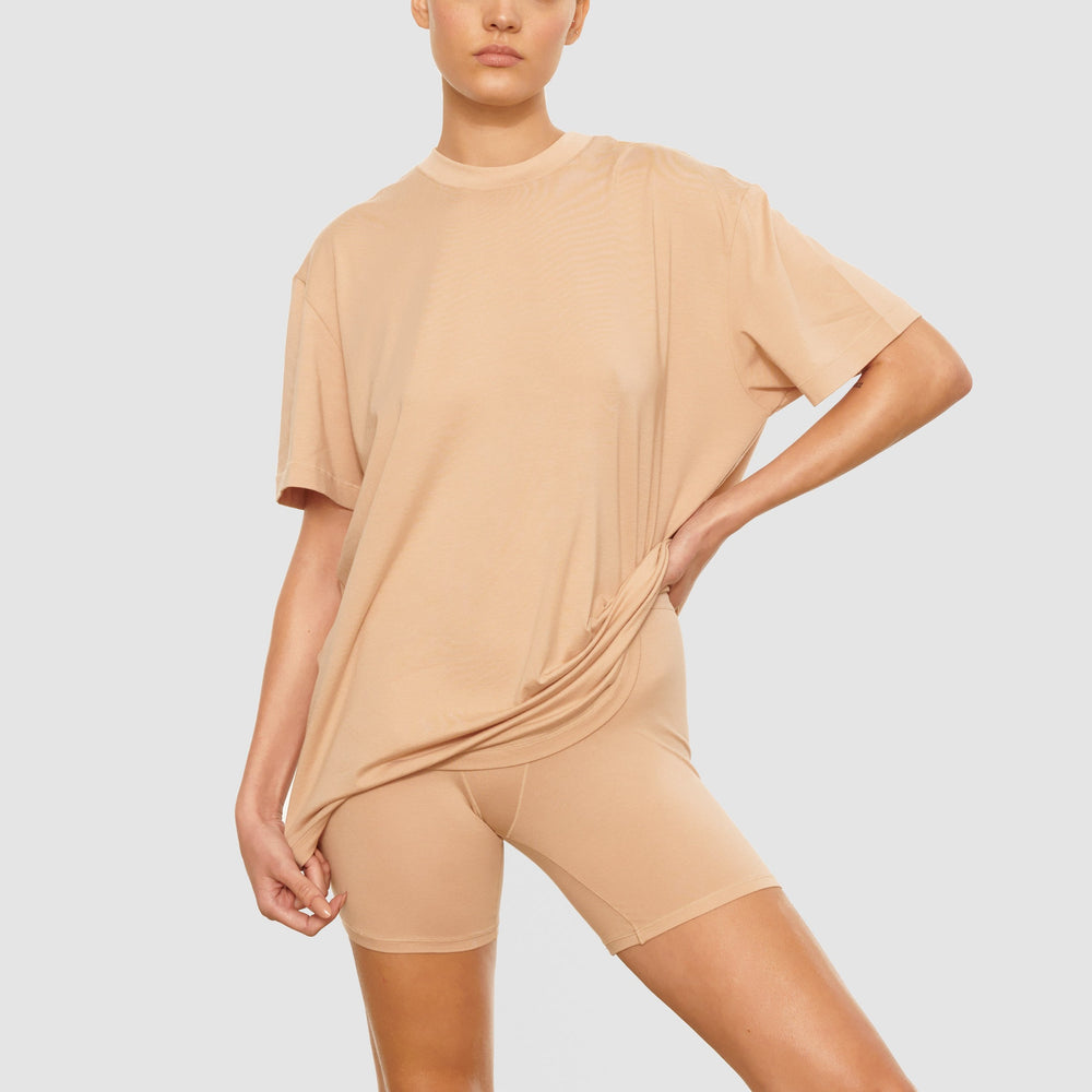 Skims BOYFRIEND T-shirt Béžové | REGW-85734