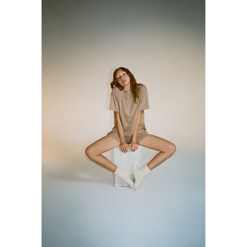 Skims BOYFRIEND T-shirt Čokoláda | TNDL-25134