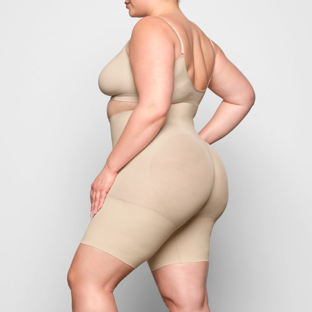 Skims BUTT ENHANCING Kratasy Hnede | ZCTW-47162