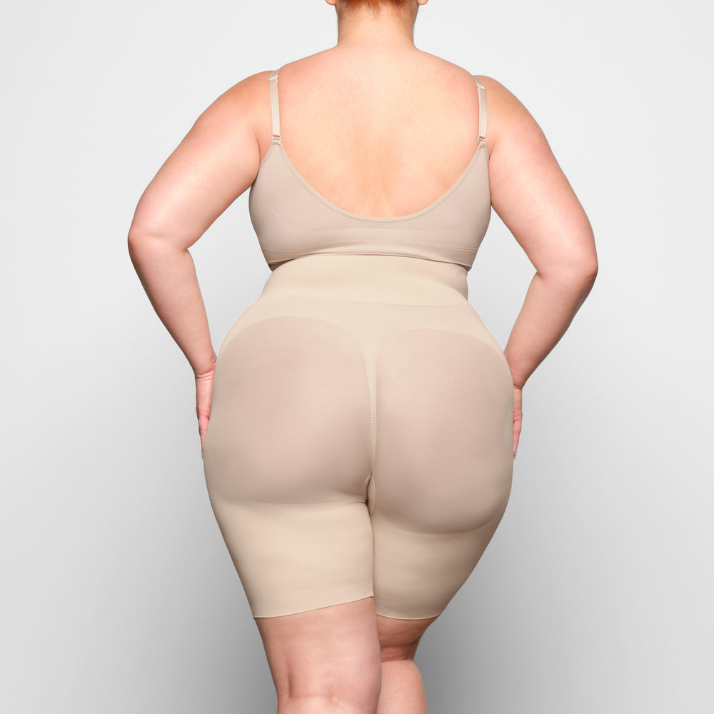 Skims BUTT ENHANCING Kratasy Hnede | ZCTW-47162