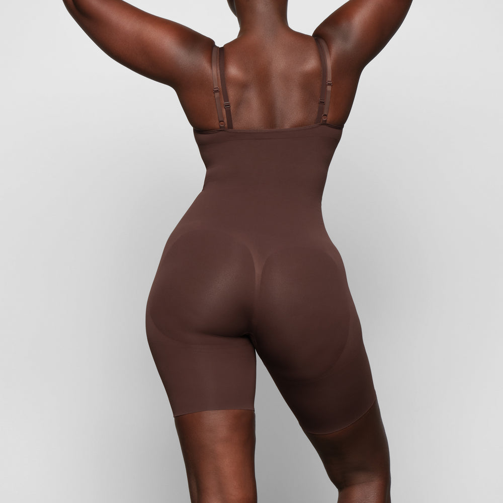 Skims BUTT ENHANCING Open Bust Bodysuit Čokoláda | BOWQ-71346