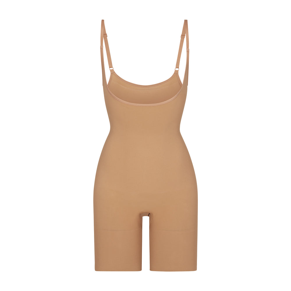 Skims BUTT ENHANCING Open Bust Bodysuit Béžové | BWTF-91835