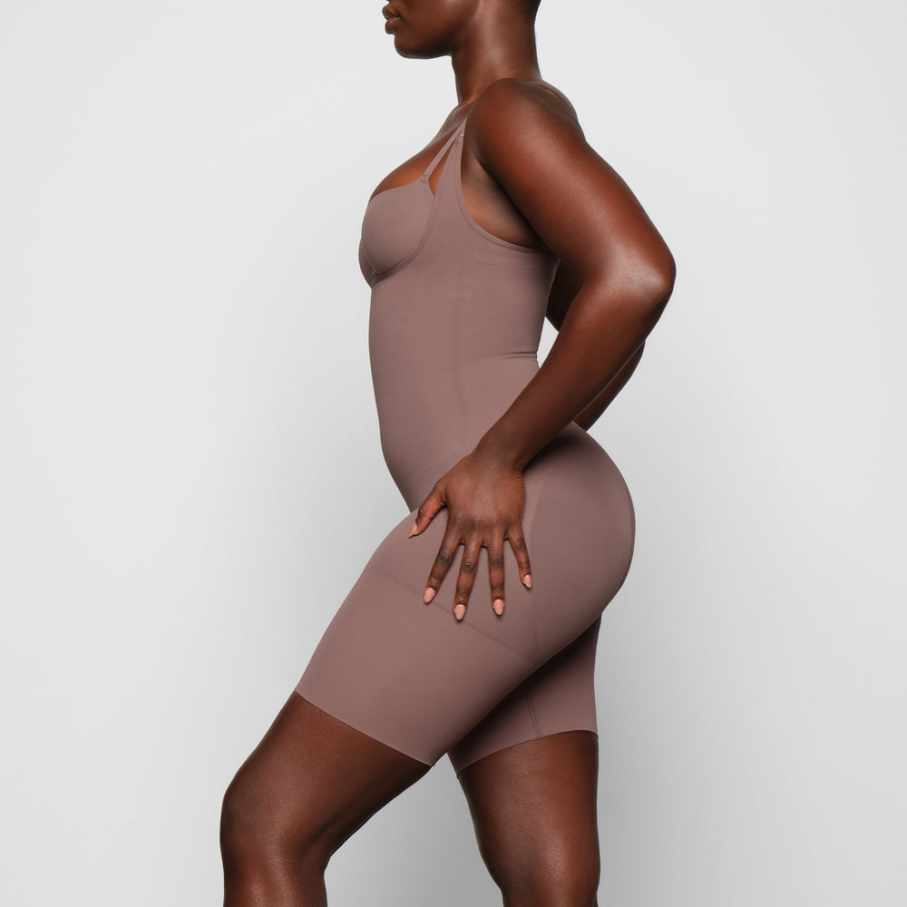 Skims BUTT ENHANCING Open Bust Bodysuit Hnede | PAKC-84016