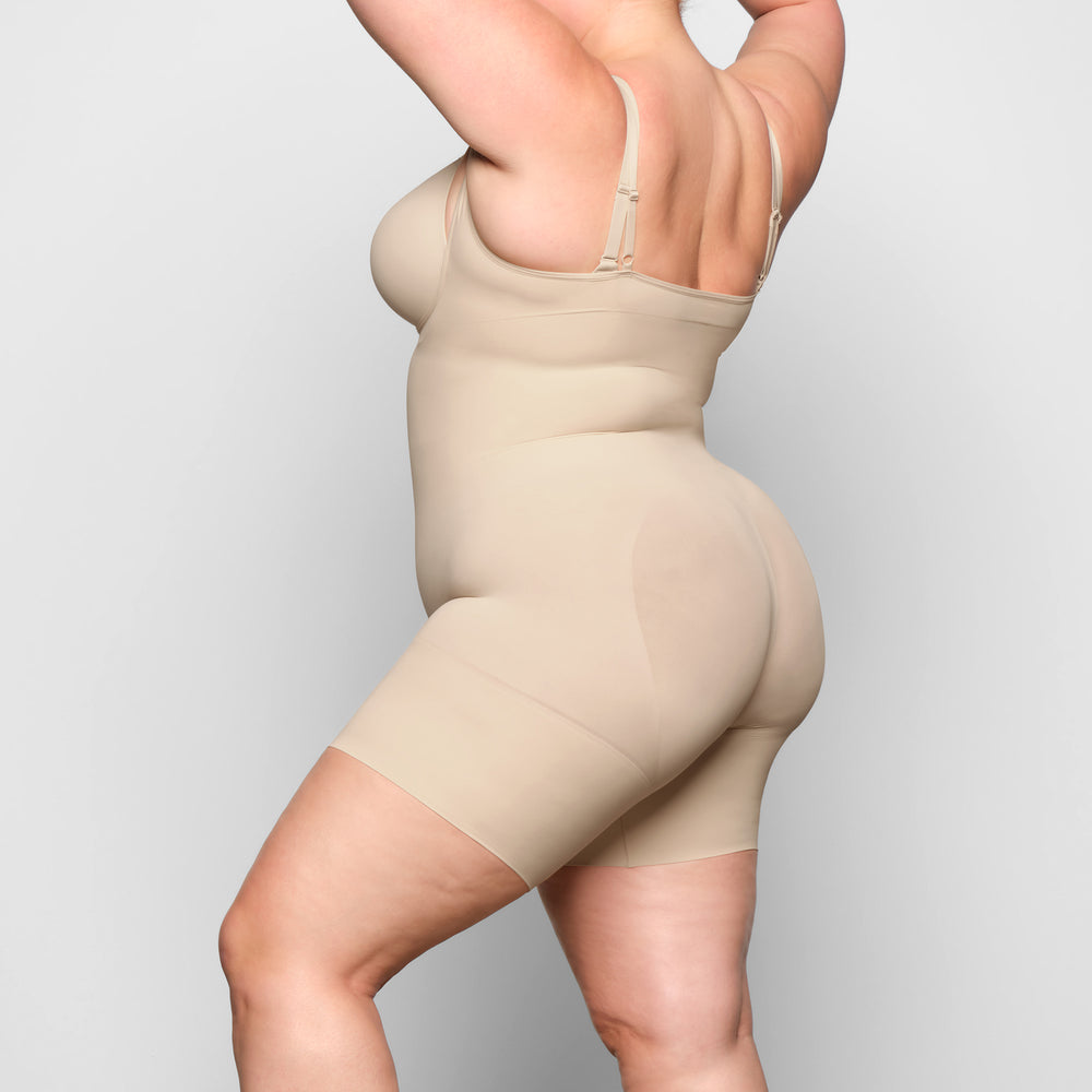 Skims BUTT ENHANCING Open Bust Bodysuit Hnede | ZKFE-40186