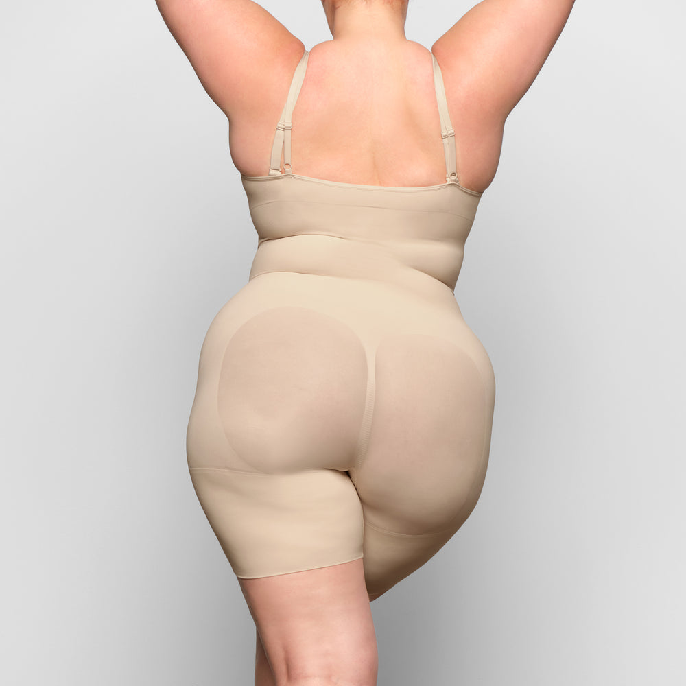 Skims BUTT ENHANCING Open Bust Bodysuit Hnede | ZKFE-40186
