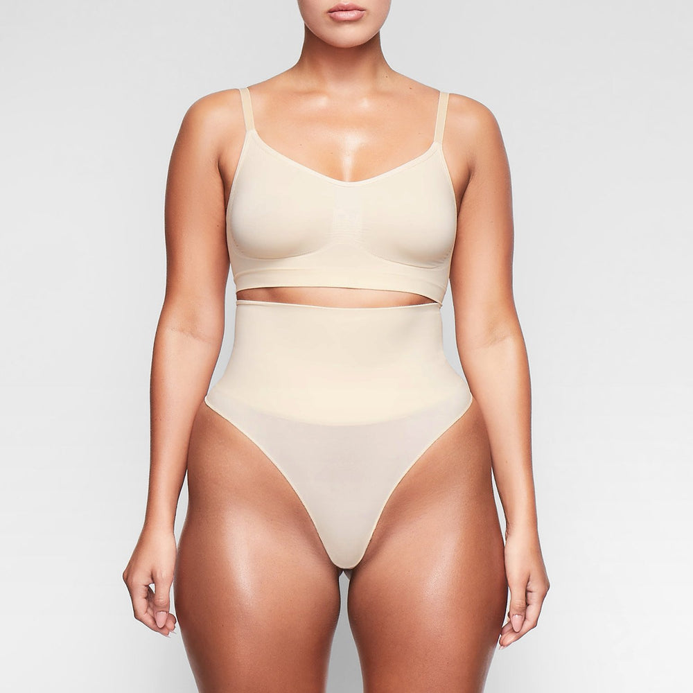 Skims CORE CONTROL Thong Béžové | SJGY-78312