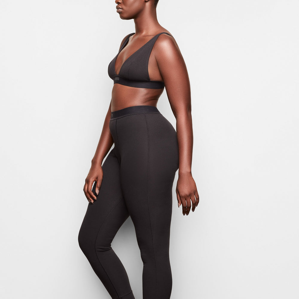Skims COTTON RIB Leginy Čierne | FBQE-50172