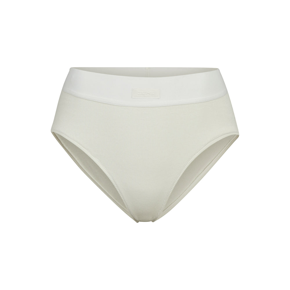 Skims COTTON RIB MID RISE Brief Biele | FVER-75681
