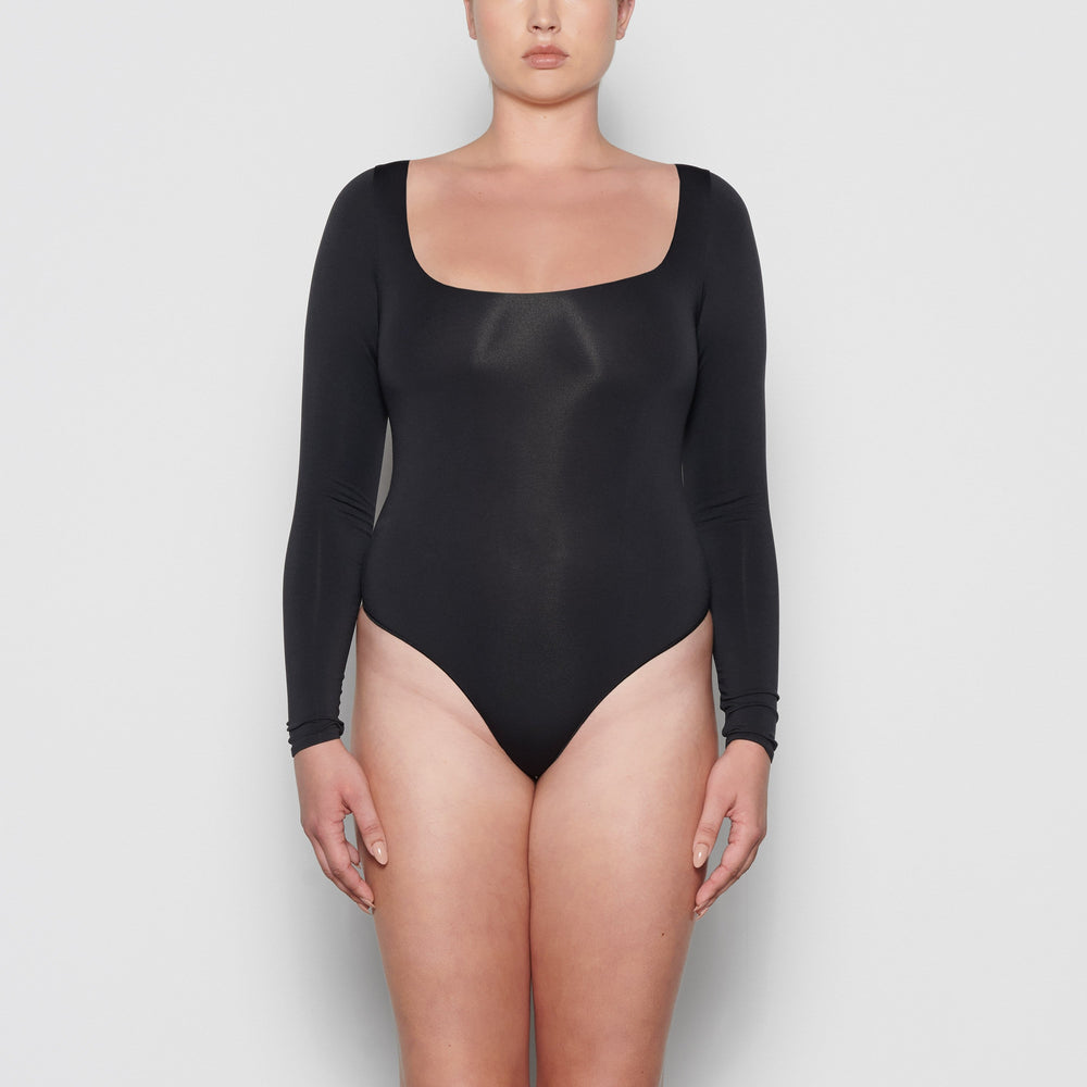 Skims ESSENTIAL SCOOP NECK Long Sleeve Bodysuit Čierne | FWQT-49302