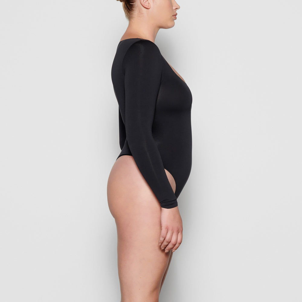 Skims ESSENTIAL SCOOP NECK Long Sleeve Bodysuit Čierne | FWQT-49302