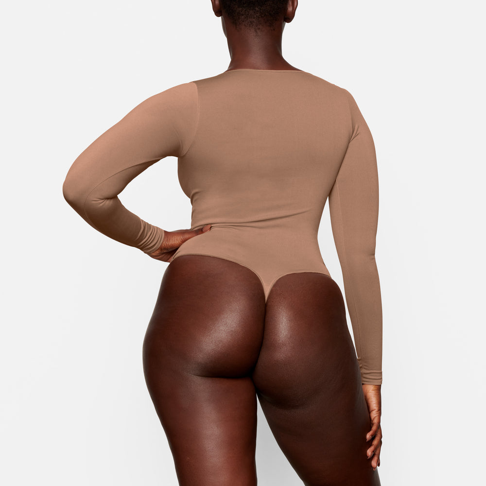 Skims ESSENTIAL SCOOP NECK Long Sleeve Bodysuit Marhule | OKMZ-41380