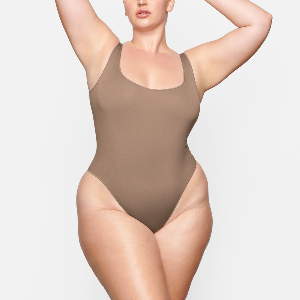 Skims ESSENTIAL Scoop Neck Bodysuit Marhule | GHVW-76189