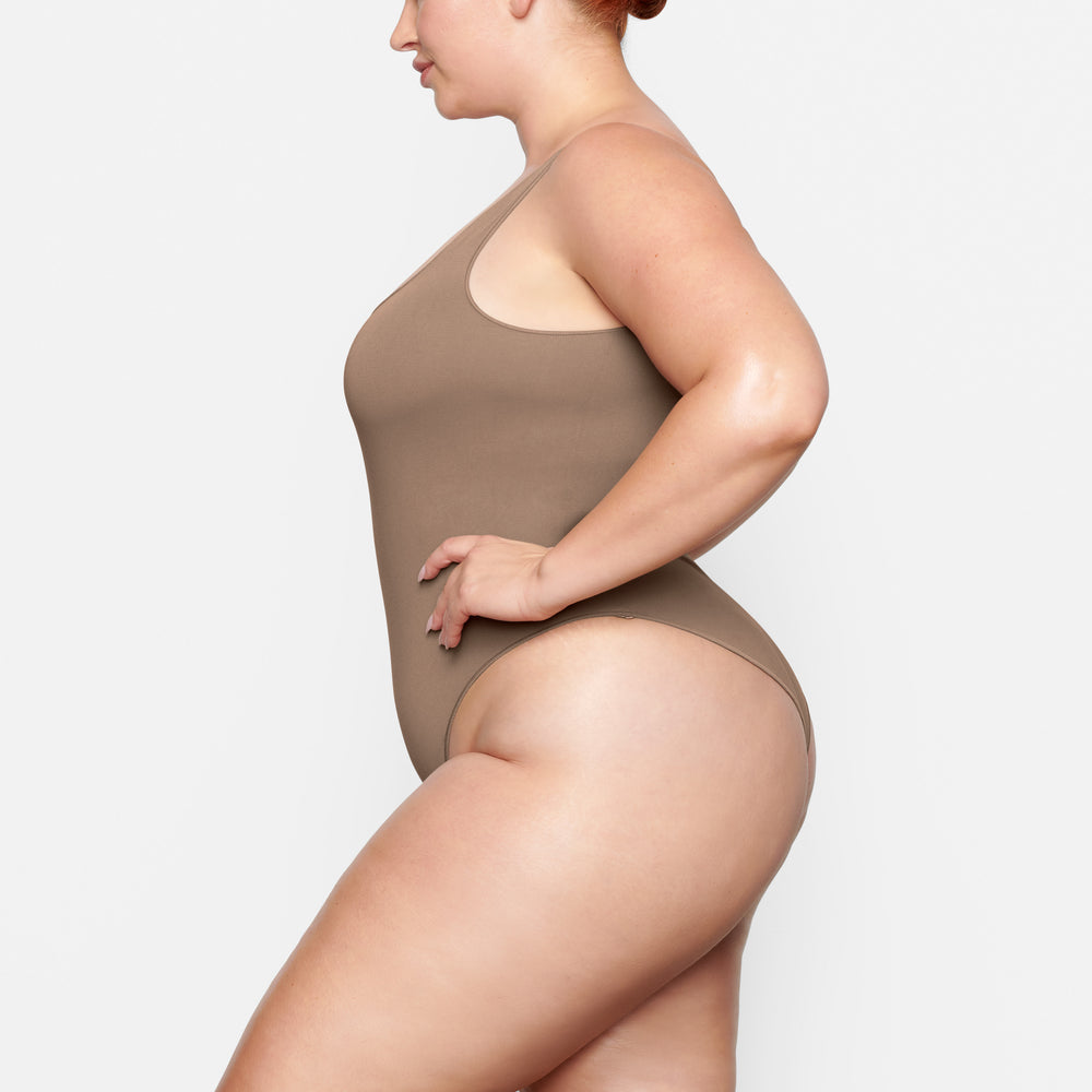 Skims ESSENTIAL Scoop Neck Bodysuit Marhule | GHVW-76189