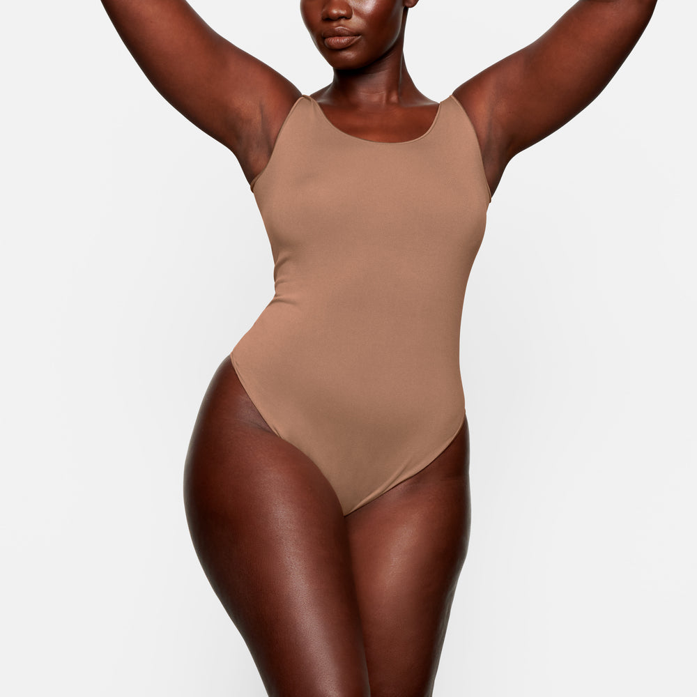 Skims ESSENTIAL Scoop Neck Bodysuit Marhule | OCLS-95483