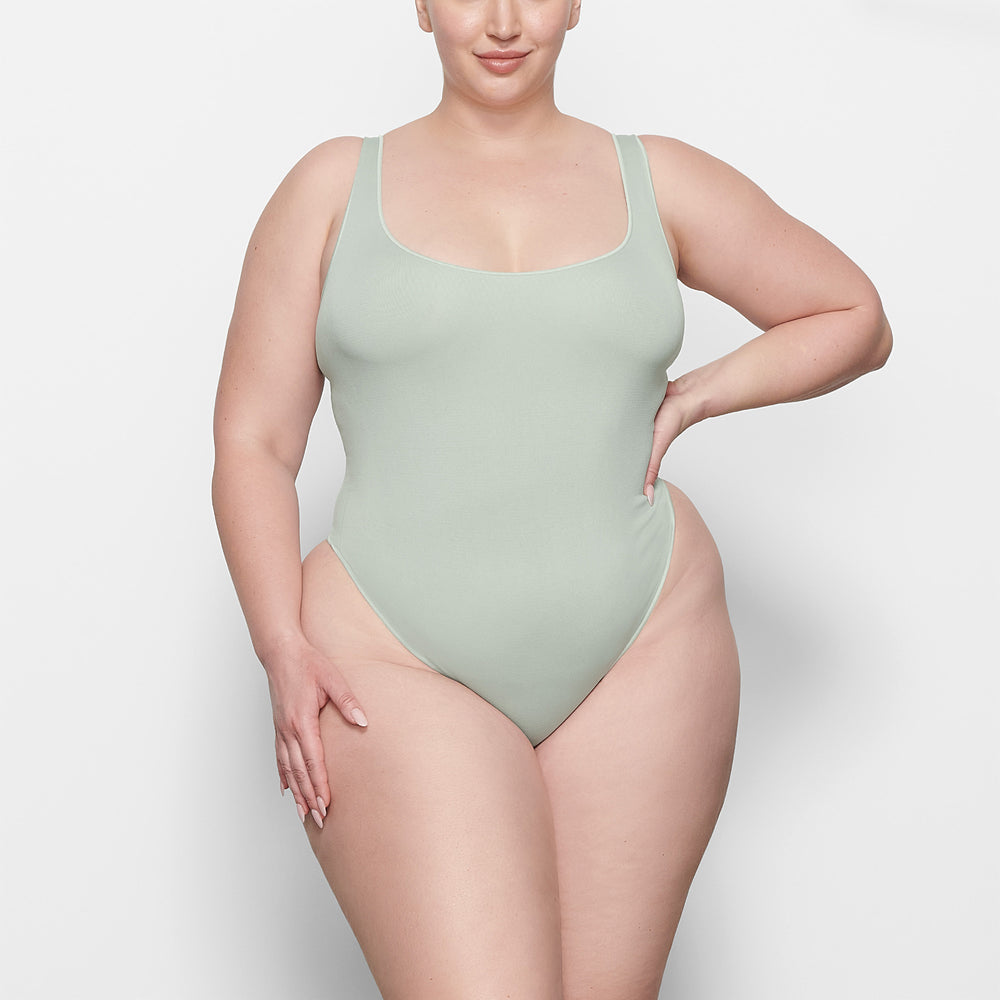 Skims ESSENTIAL Scoop Neck Bodysuit Svetlo Zelene | VTPN-37860