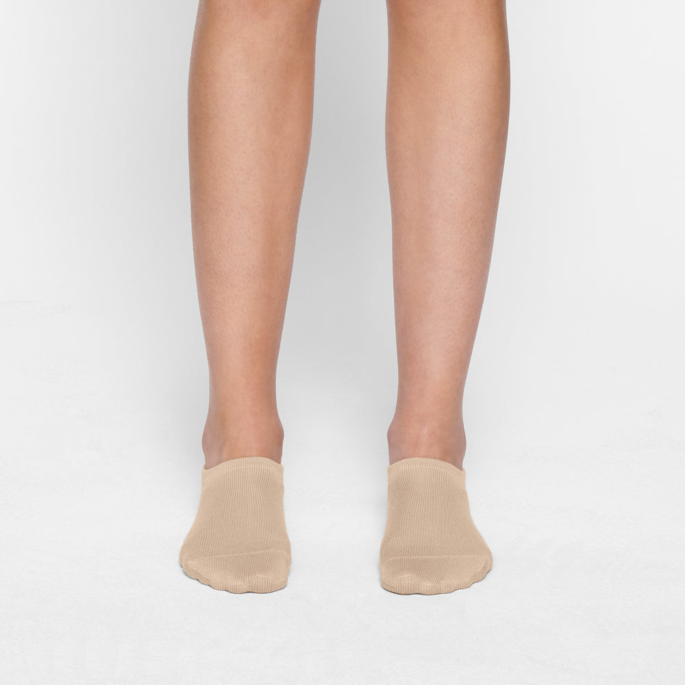 Skims EVERYDAY LOW RIB ANKLE Ponozky Hnede | CSIH-58967