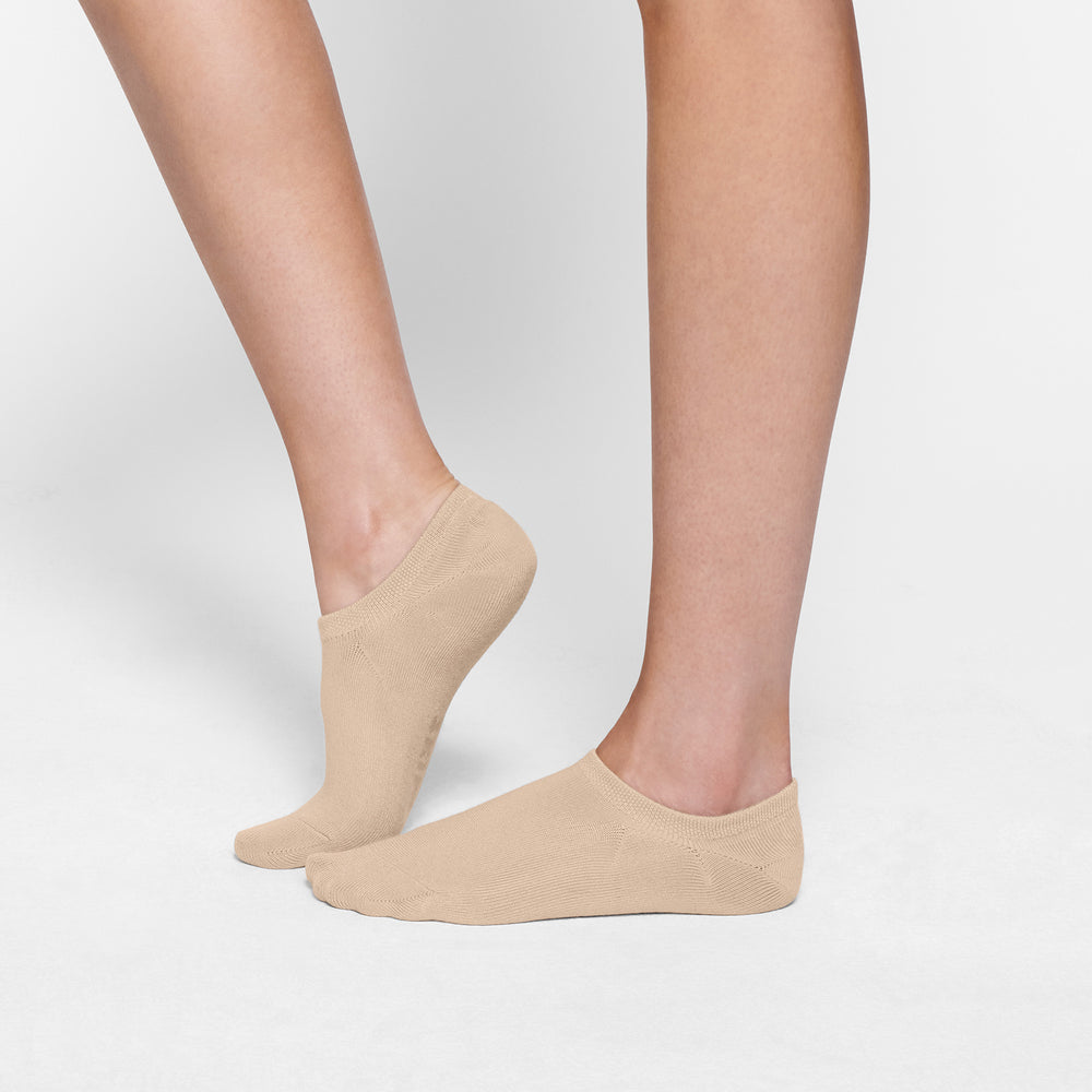 Skims EVERYDAY LOW RIB ANKLE Ponozky Hnede | CSIH-58967