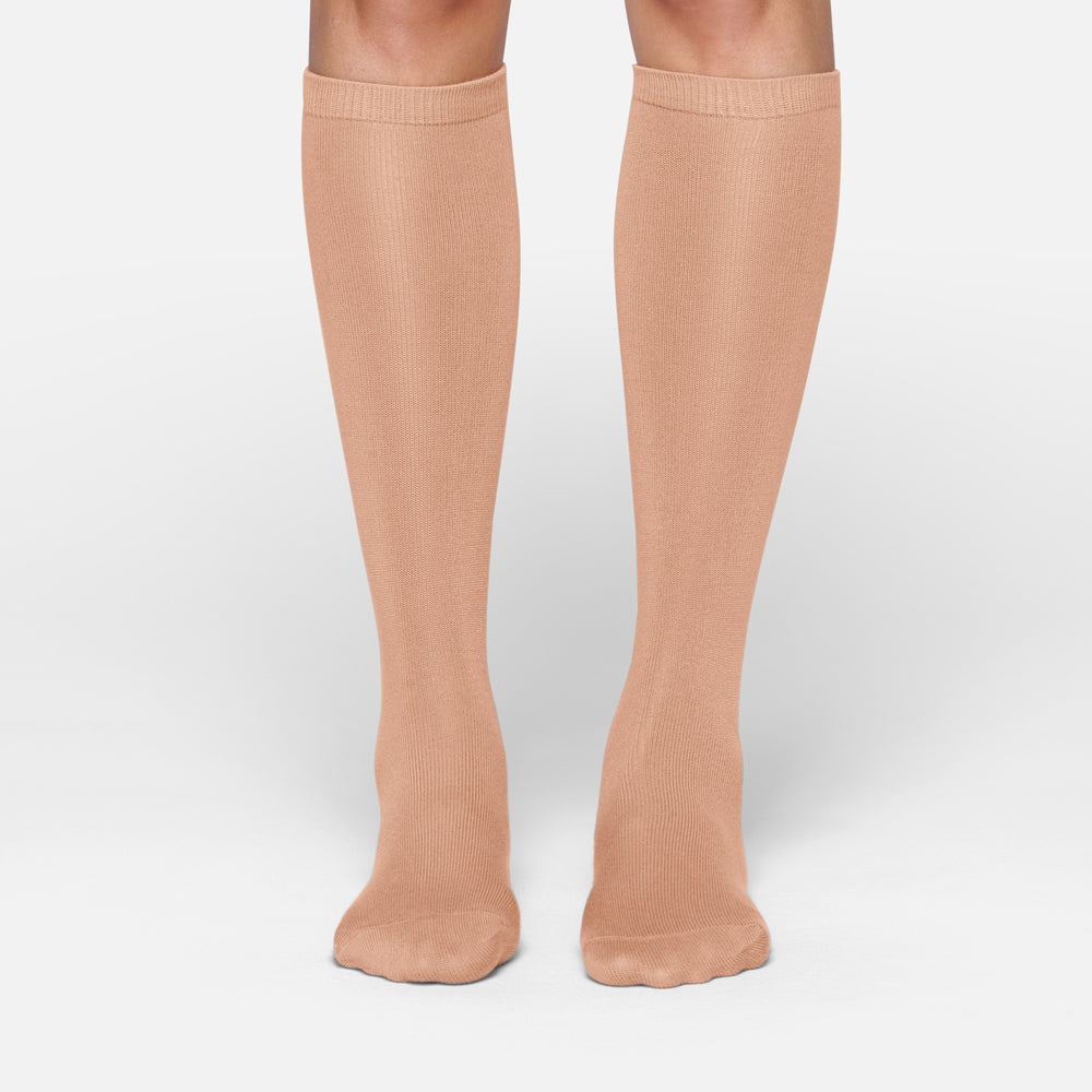 Skims EVERYDAY MID CALF Ponozky Béžové | EOFM-63278