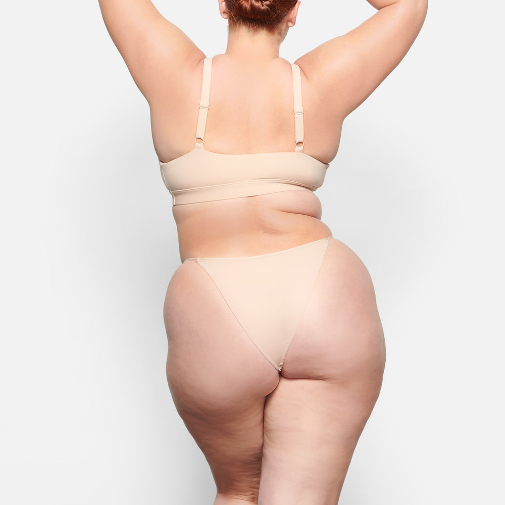 Skims FITS EVERYBODY CHEEKY STRING Bikini Béžové | JOPB-43689