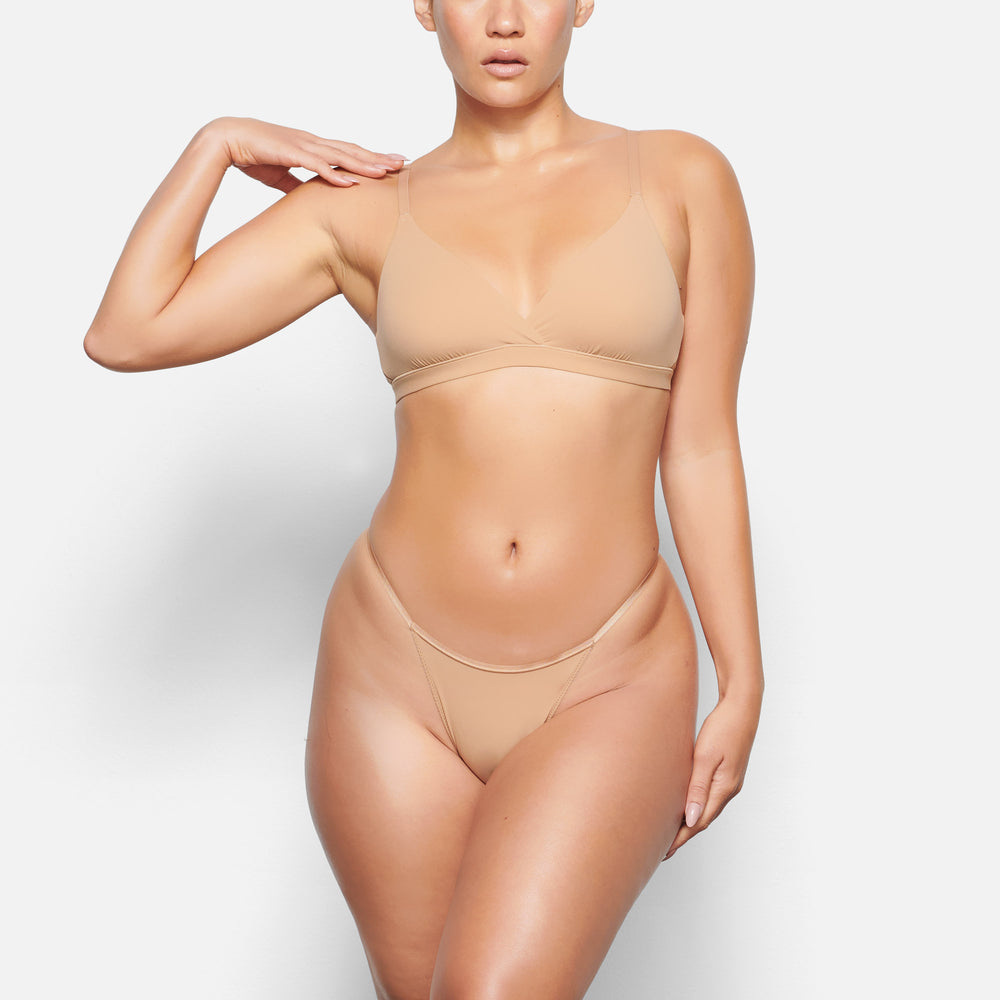 Skims FITS EVERYBODY CHEEKY STRING Bikini Béžové | ZVSE-34796