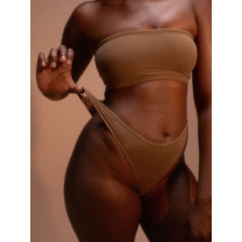 Skims FITS EVERYBODY DIPPED FRONT Thong Béžové | UDMC-72453