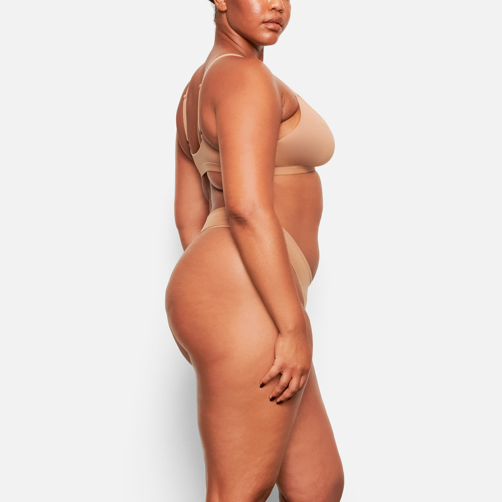 Skims FITS EVERYBODY DIPPED FRONT Thong Marhule | YIFD-73480