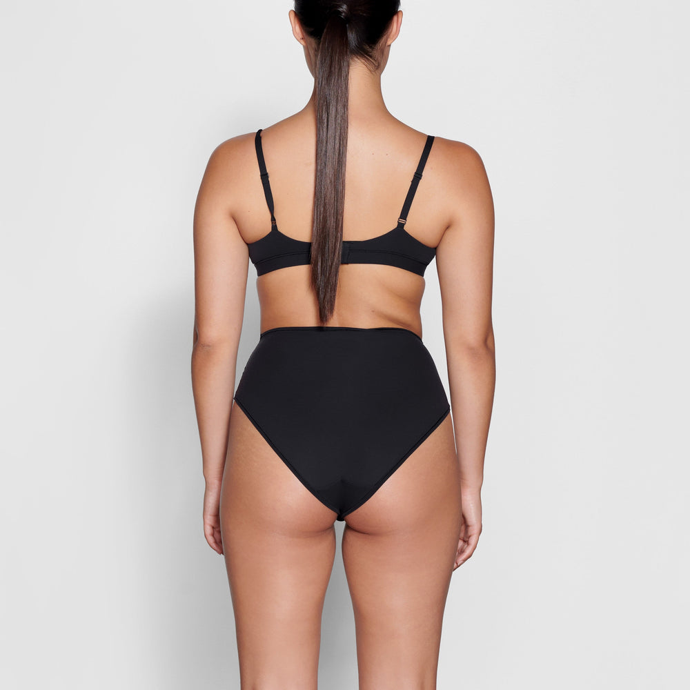 Skims FITS EVERYBODY FULL Brief Čierne | MQXU-14768