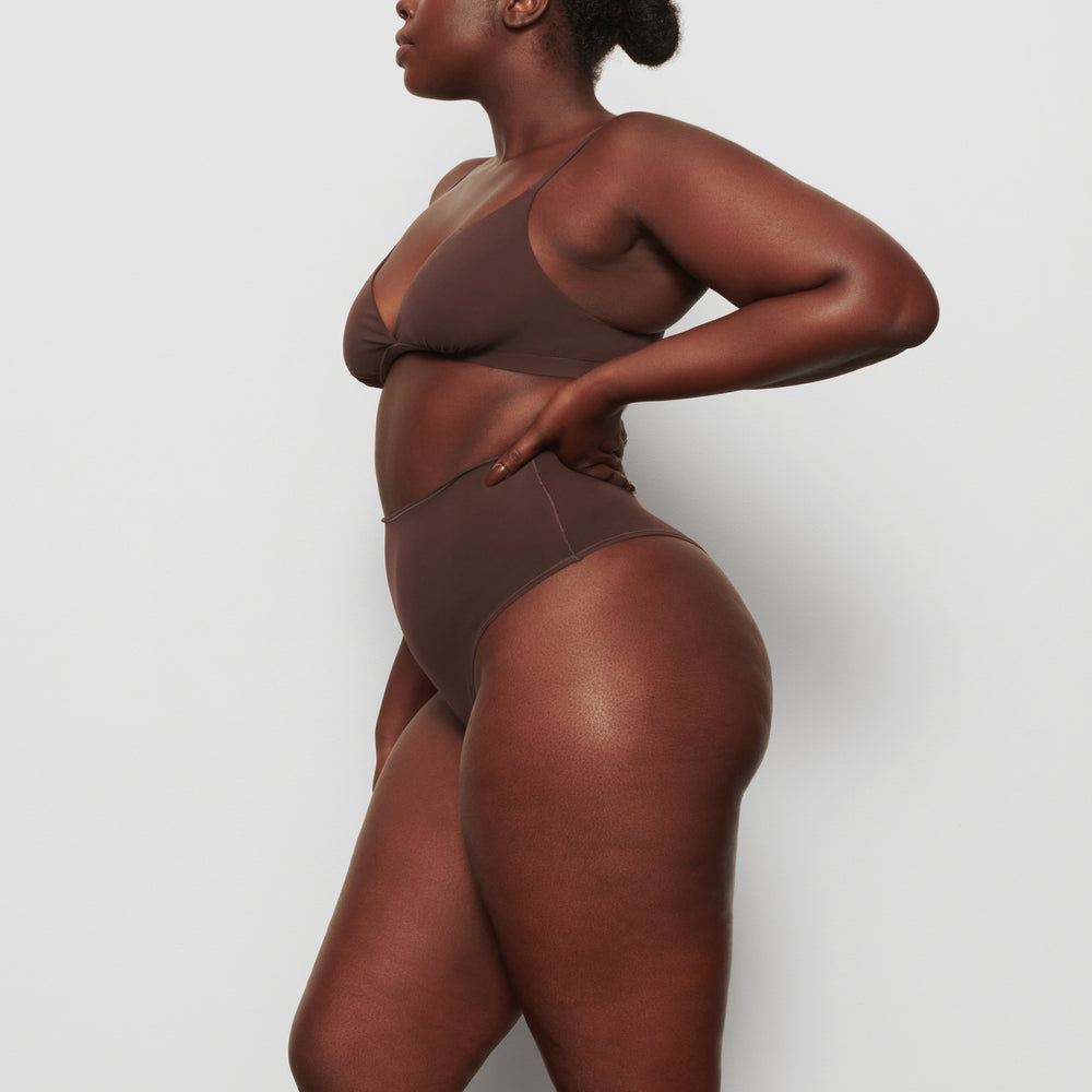 Skims FITS EVERYBODY HIGH WAISTED Thong Čokoláda | PMXH-48913