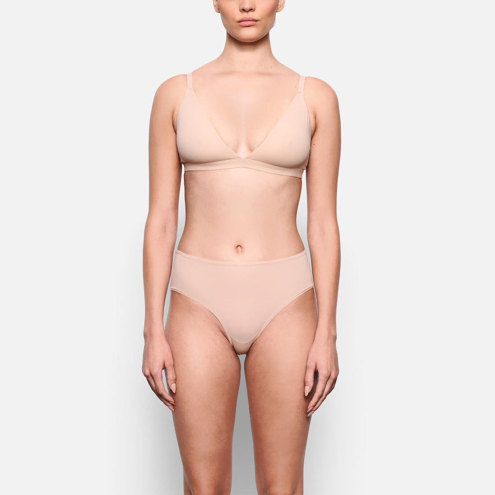 Skims FITS EVERYBODY MID RISE Brief Béžové | LIXY-95318