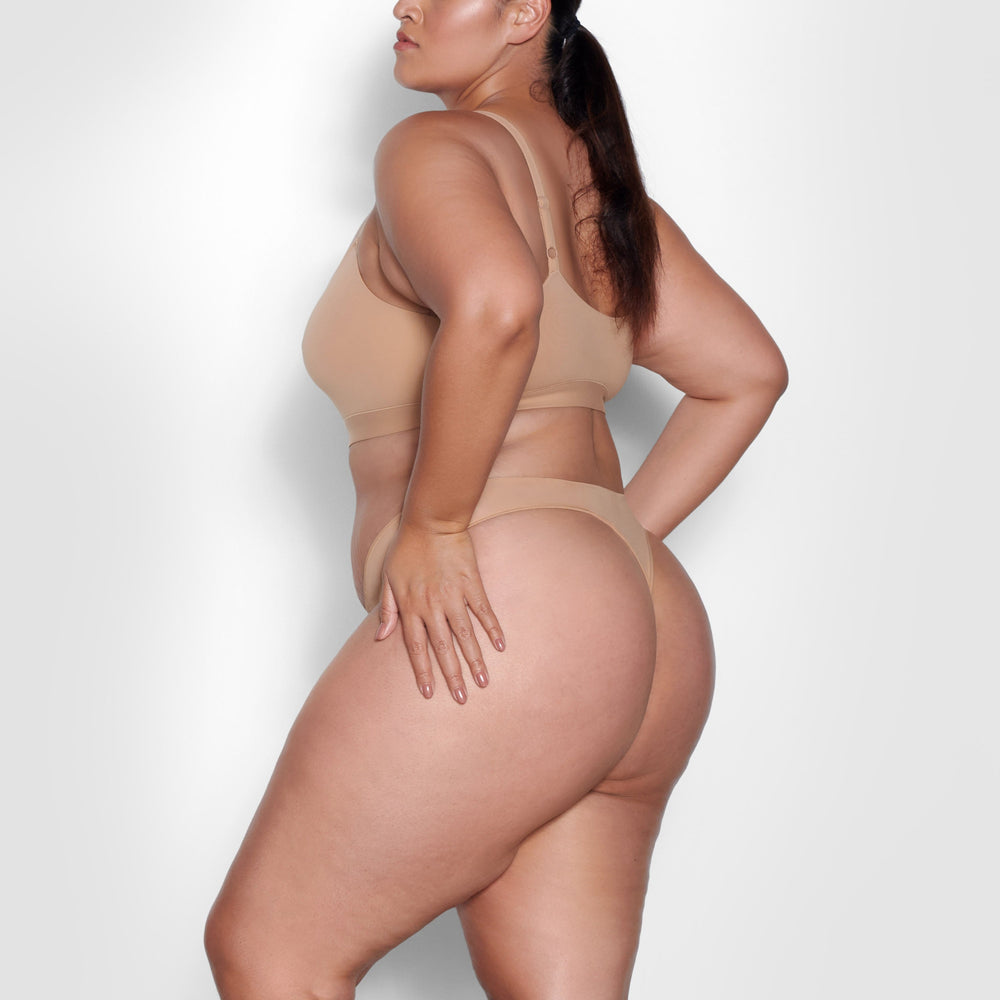 Skims FITS EVERYBODY Thong Béžové | OYXU-85147