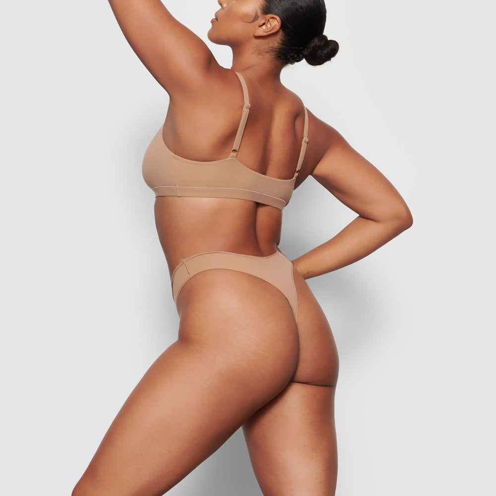 Skims FITS EVERYBODY Thong Marhule | YHNR-63748