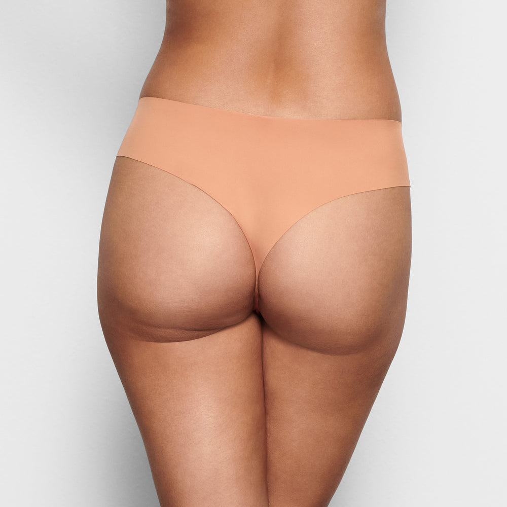 Skims FREE CUT CHEEKY Hipster Béžové | OZIK-05423