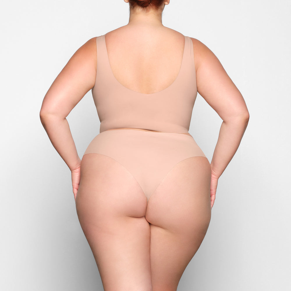 Skims FREE CUT CHEEKY Hipster Béžové | WOVU-78510
