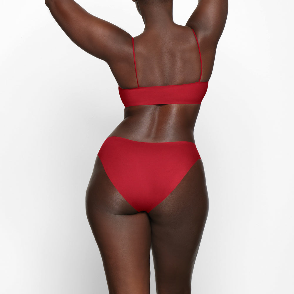 Skims FREE CUT MID WAIST Tanga Tmavo Červené | AHUK-72154