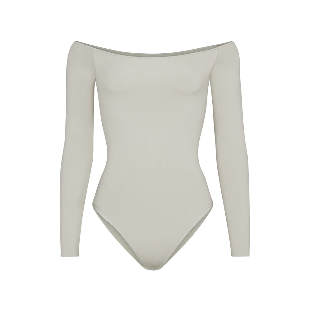 Skims LIGHT ESSENTIAL Off The Shoulder Bodysuit Biele | SWCO-42678