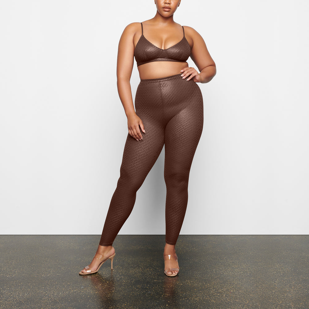 Skims LOGO MESH FOIL Leginy Čokoláda | EMIO-76439