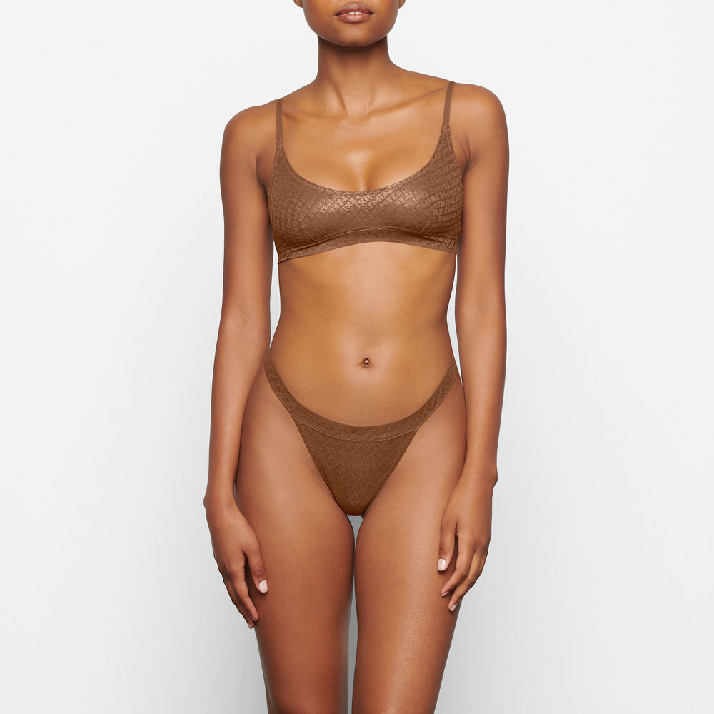 Skims LOGO MESH FOIL SKIMPY TRIANGLE Bralette Hnede | UDSJ-23049