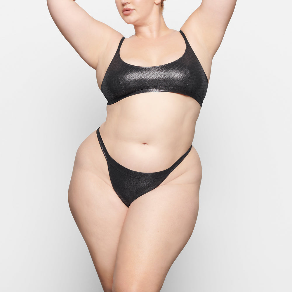 Skims LOGO MESH FOIL SKIMPY Thong Čierne | XBVD-23950