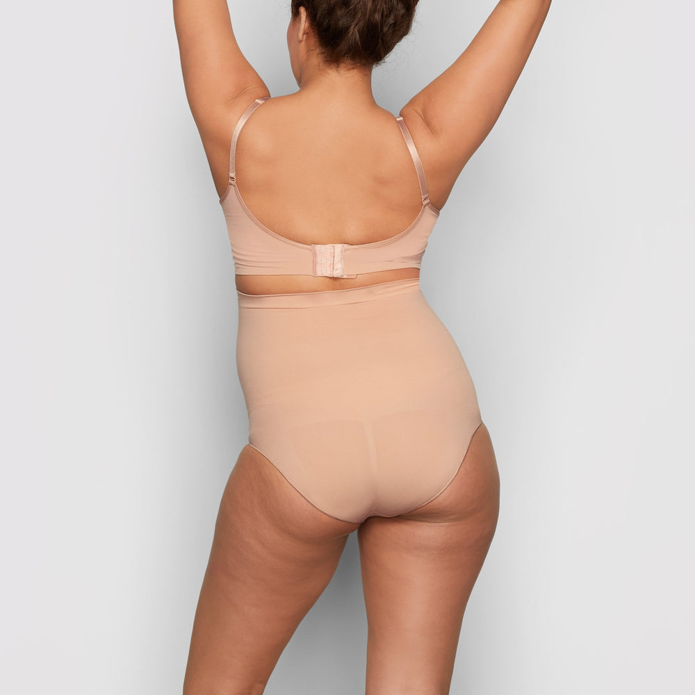 Skims MATERNITY SCULPTING HIGH WAIST BRIEF Maternity Shapewear Marhule | CFSB-03451