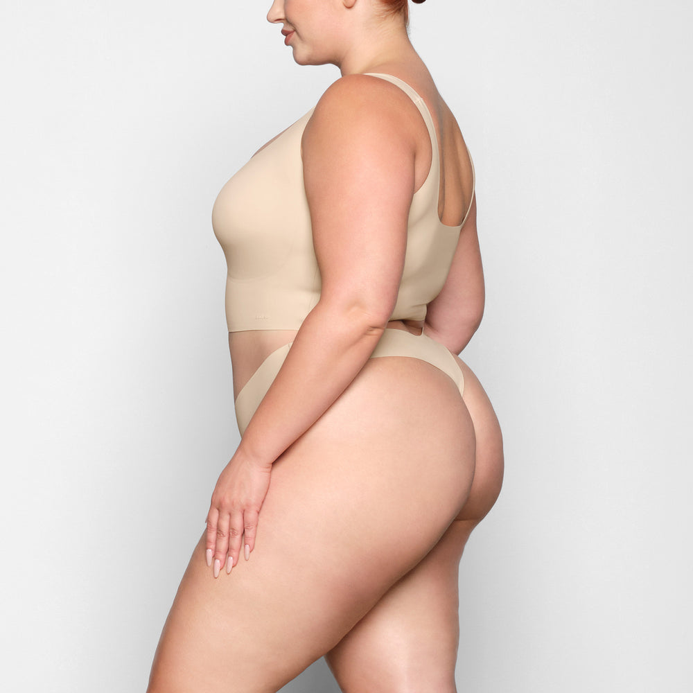 Skims NAKED Thong Hnede | DBAC-94825