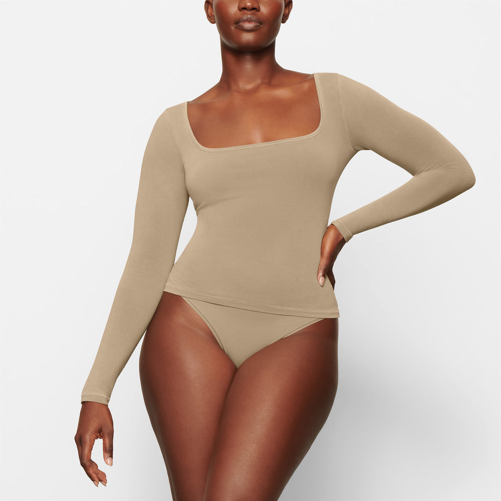 Skims NEW VINTAGE SCOOP LONG SLEEVE T-shirt Marhule | WOJE-01837