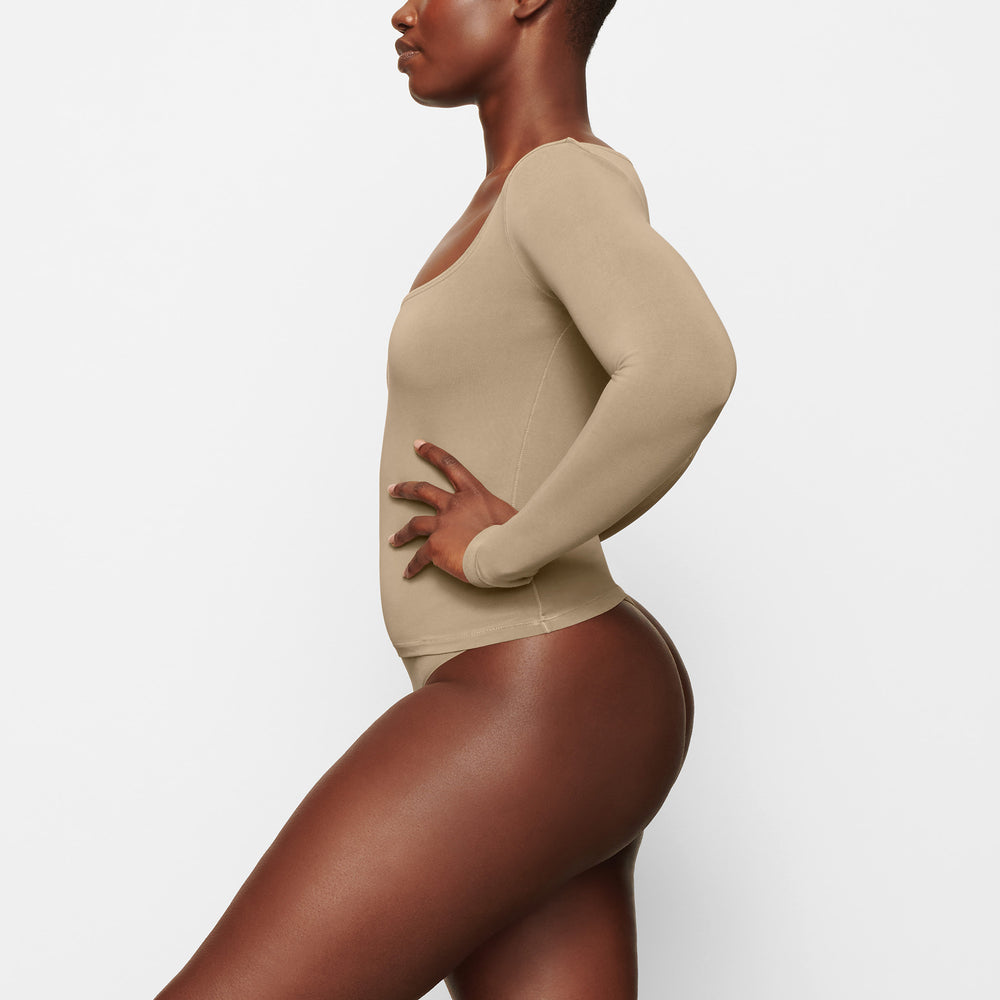 Skims NEW VINTAGE SCOOP LONG SLEEVE T-shirt Marhule | WOJE-01837